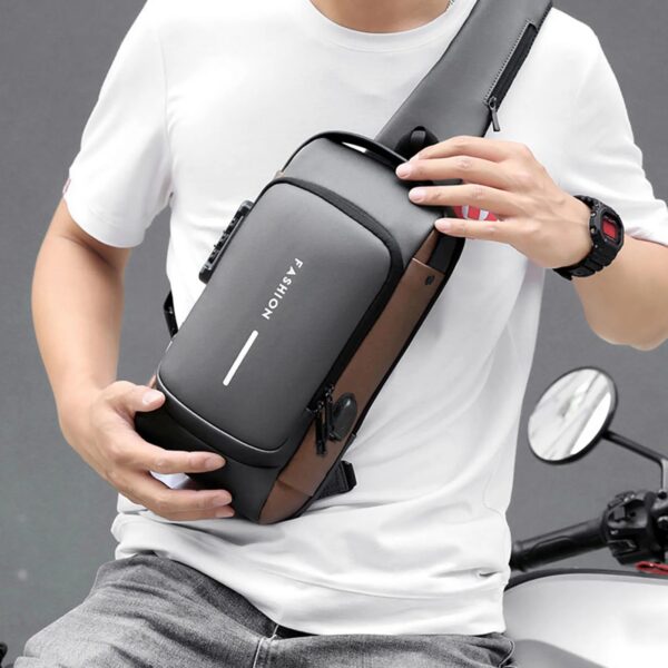 Bolso Mochila Antirrobo con Puerto USB – Impermeable, Seguro y Compacto para Uso Diario - Imagen 3